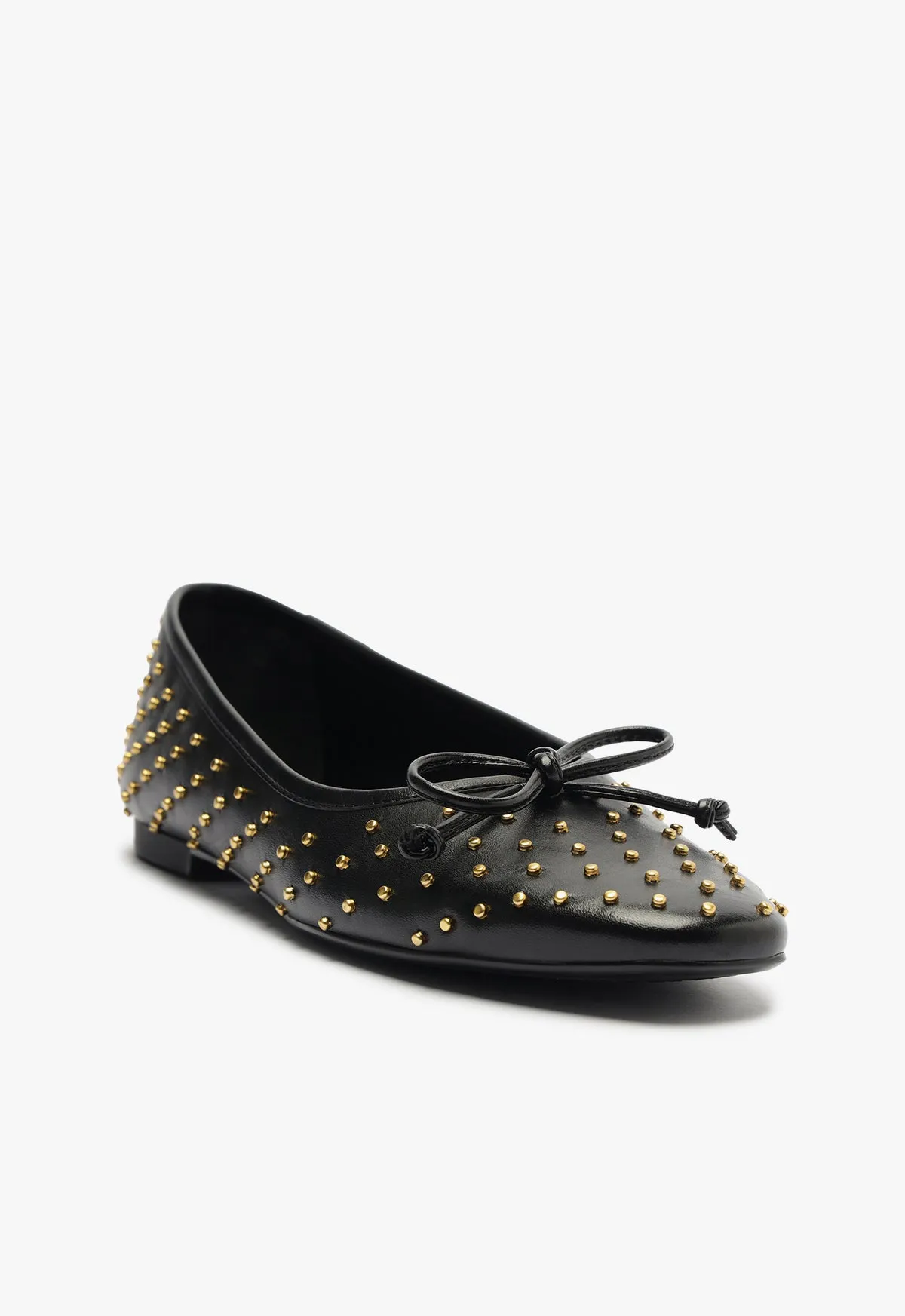 Arissa Studs Flat