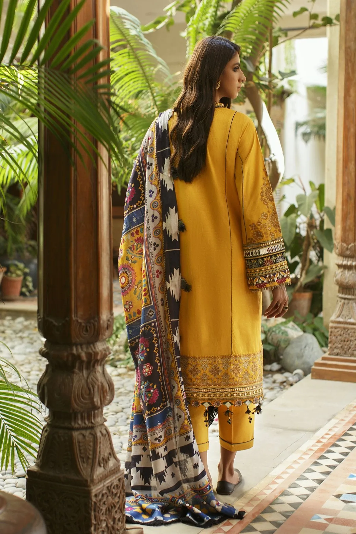 Baroque Oaks & Ivy Embroidered Winter Khaddar Collection – SUNDANCE