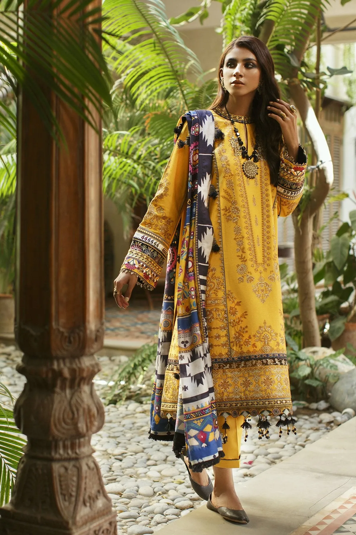 Baroque Oaks & Ivy Embroidered Winter Khaddar Collection – SUNDANCE