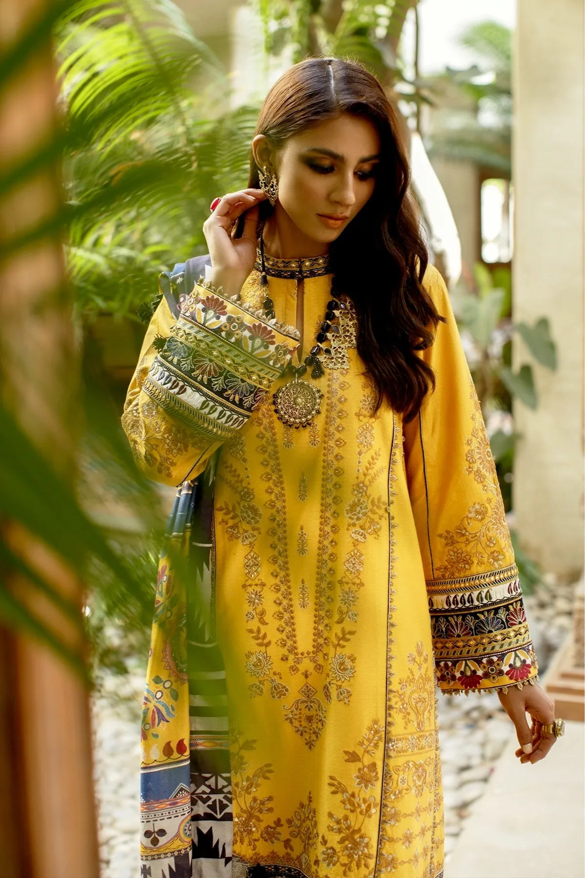 Baroque Oaks & Ivy Embroidered Winter Khaddar Collection – SUNDANCE