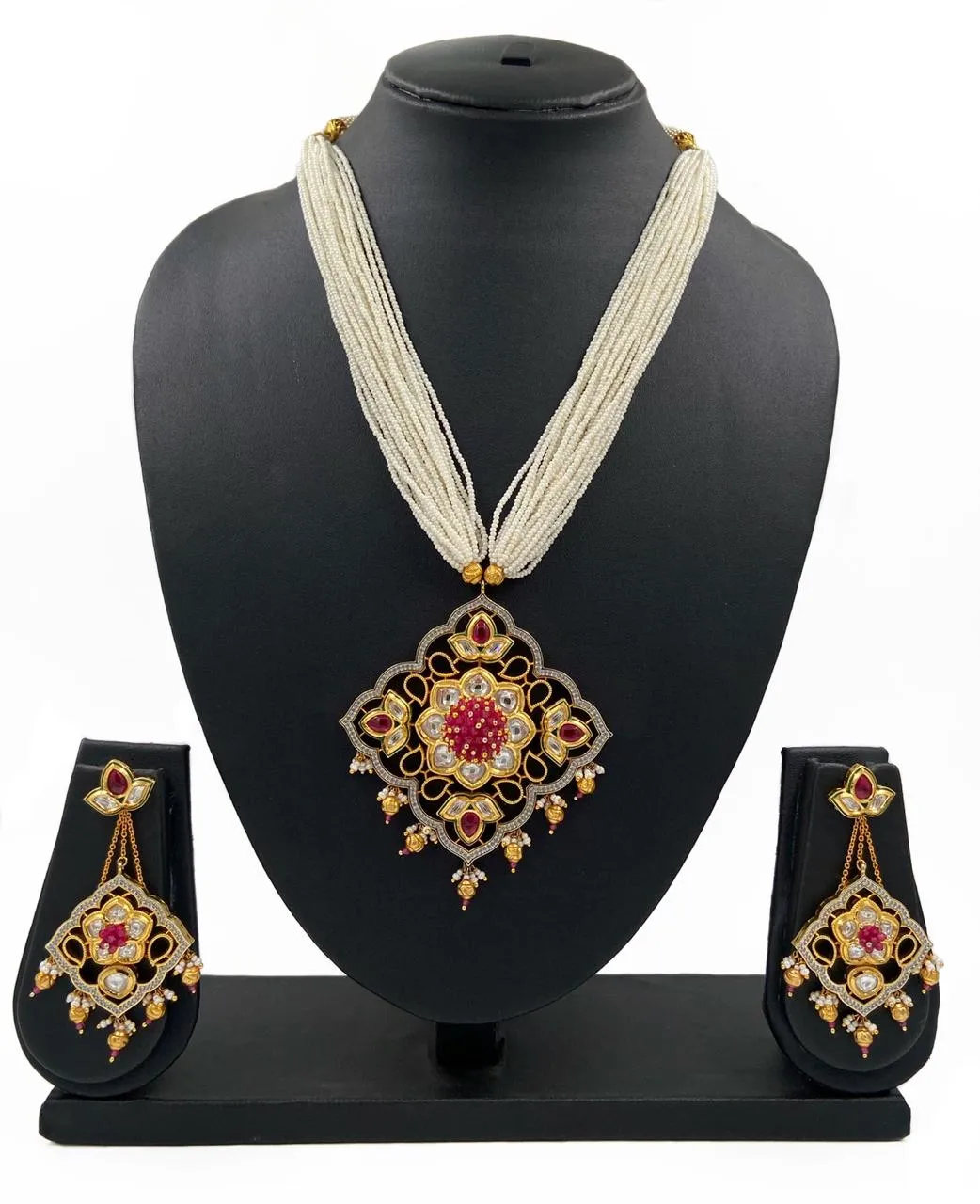 Designer Gold Plated High Quality Wedding Kundan Pendant With Pearls Necklace Set