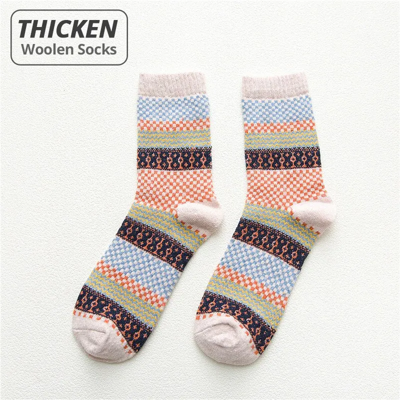 HSS Brand Business Men Wool Socks 5 Pairs / Lot Thicken Men's Socks Warm Retro National Style Small Square For Snow boots