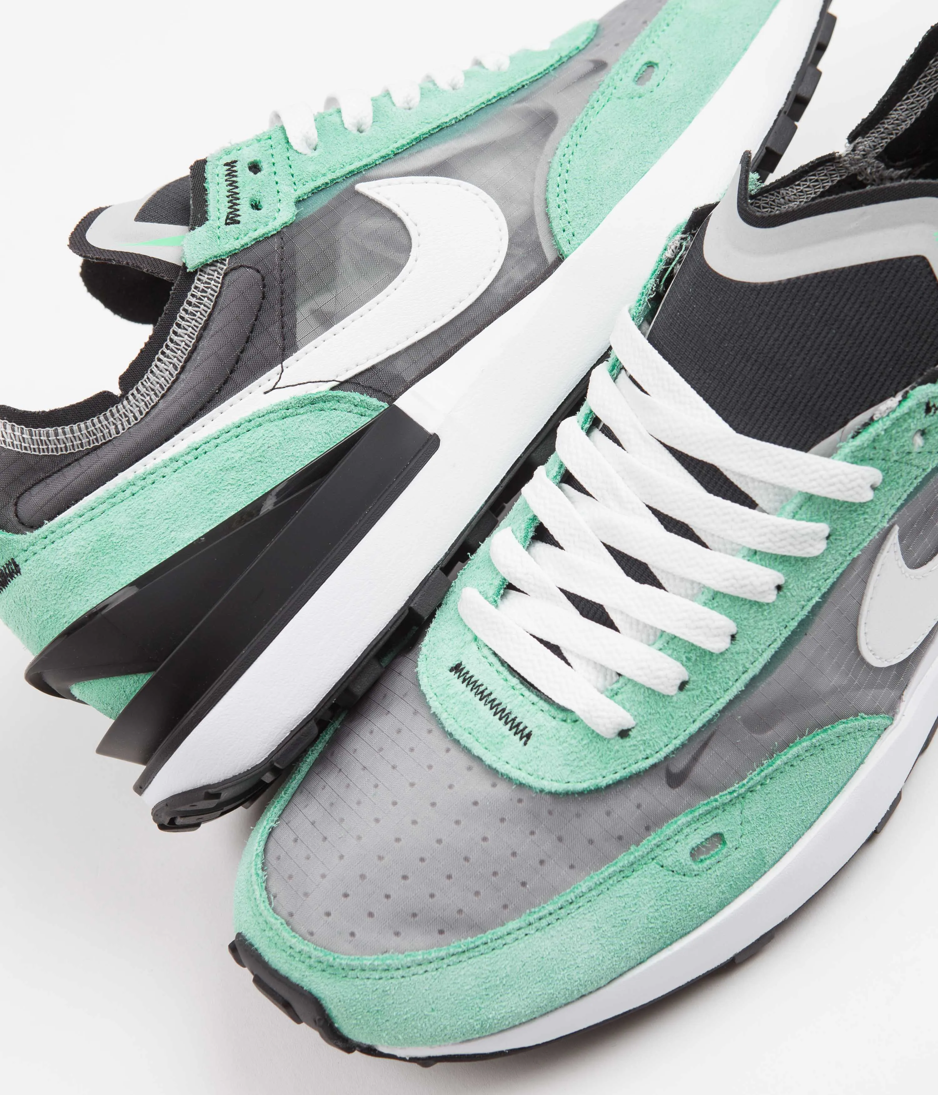 Nike Waffle One SE Shoes - Black / White - Light Menta - White