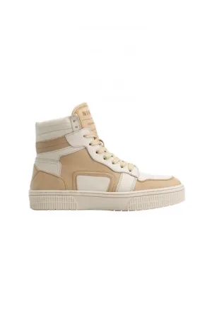 NIKKIE hoge sneaker met NIKKIE logo | Livia Sneakers