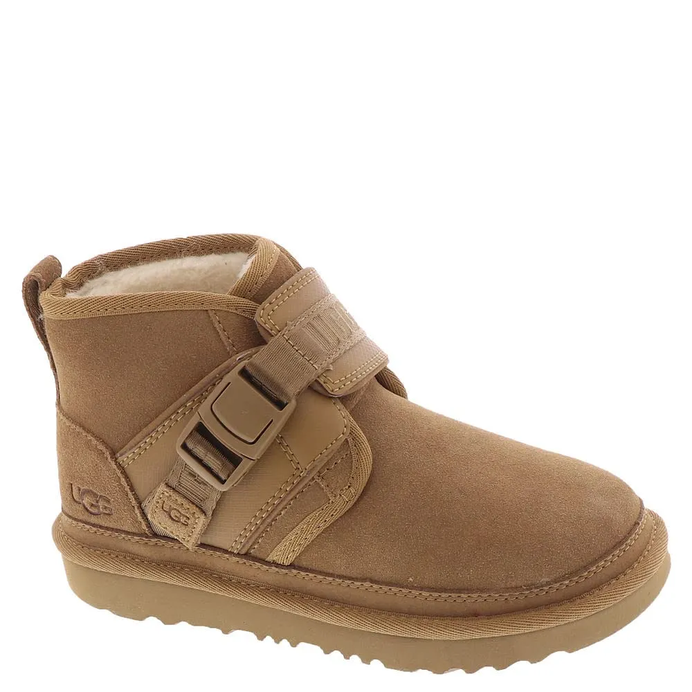 UGG Unisex-Child Neumel Snapback Boot, Chestnut